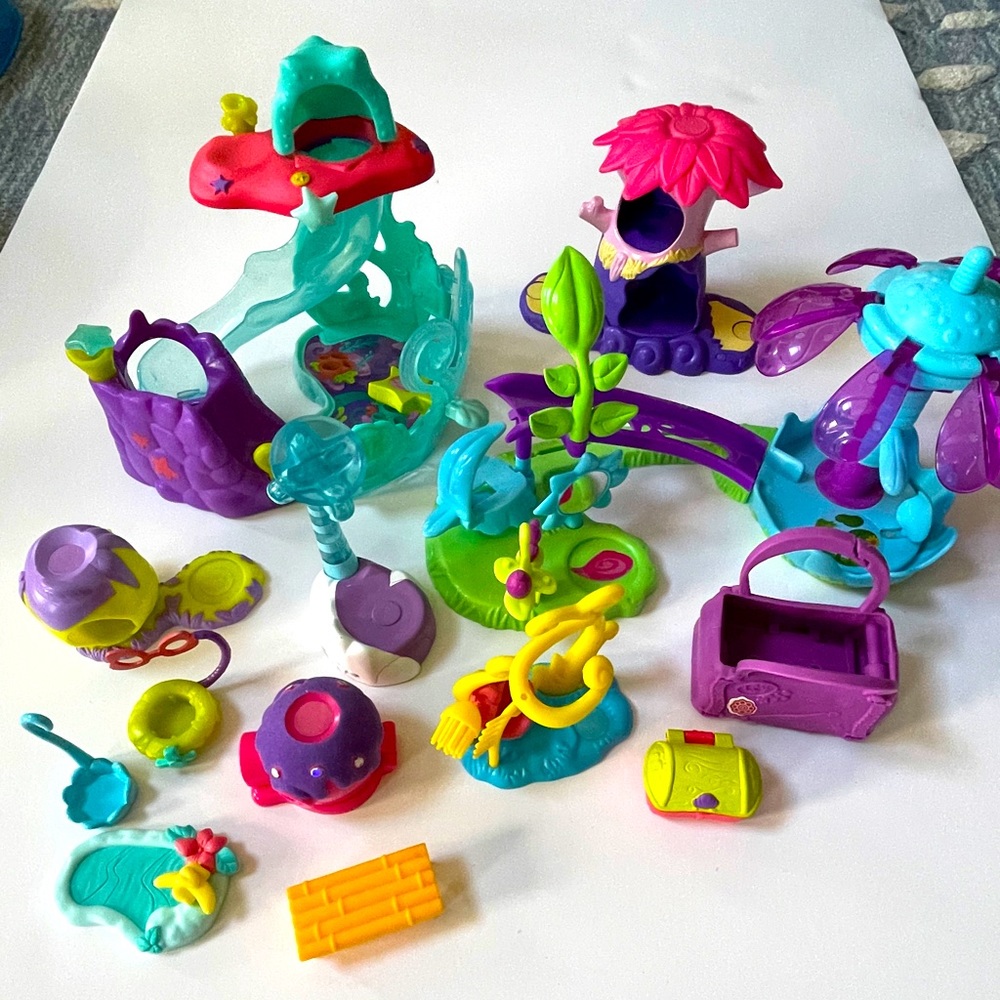Littlest pet shop accessories